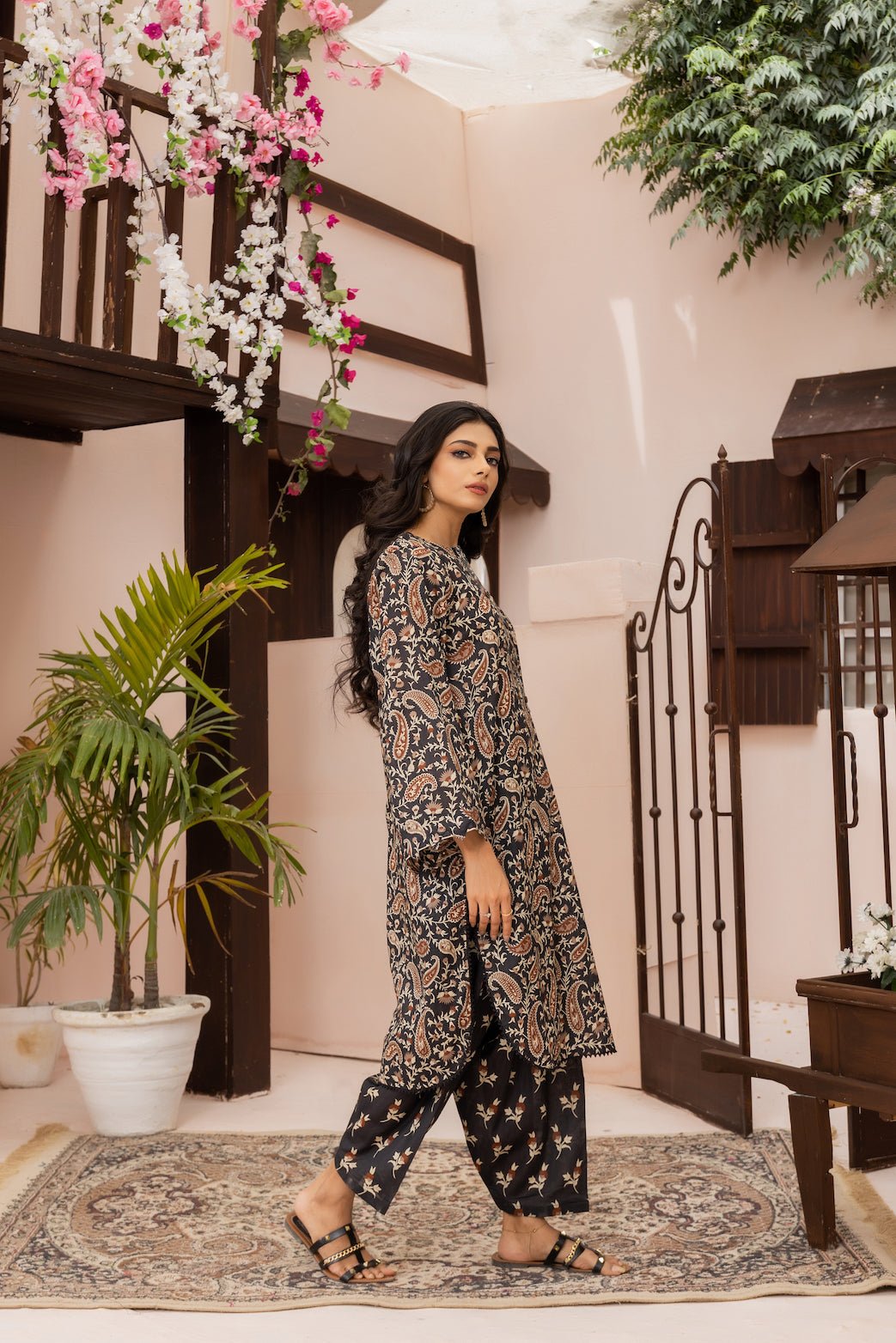 2 PC Black Lawn Printed Stitched Suit - Janaan Clothing