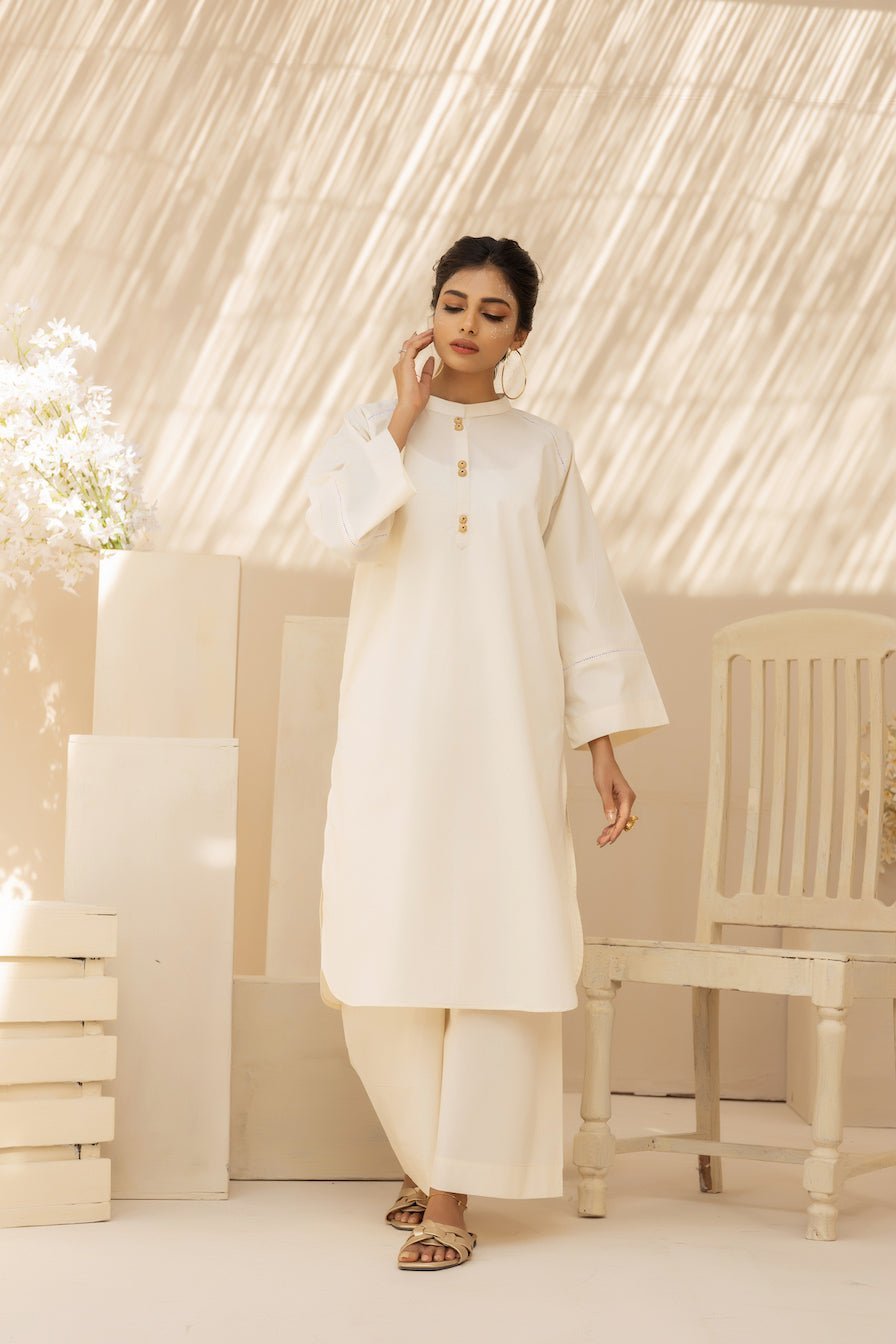 2PC Off-White Luxe Cotton Solid Stitched Suit - Janaan Clothing